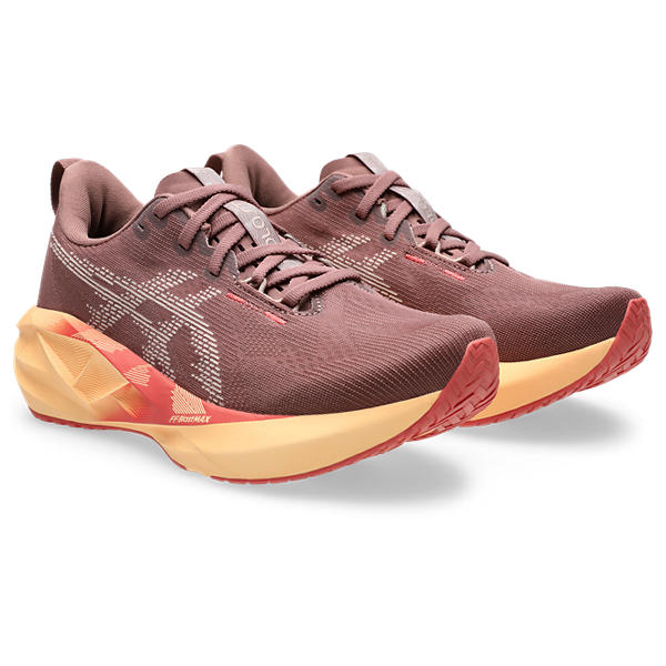 Asics Novablast 5 Rubble Red/Fawn