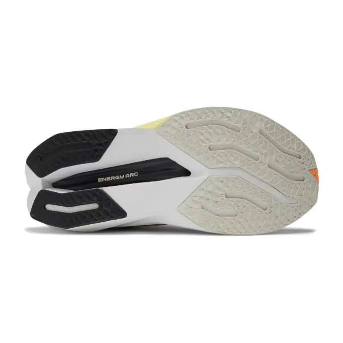 New Balance FuelCell SuperComp Trainer v3 Angora/Hot Mango