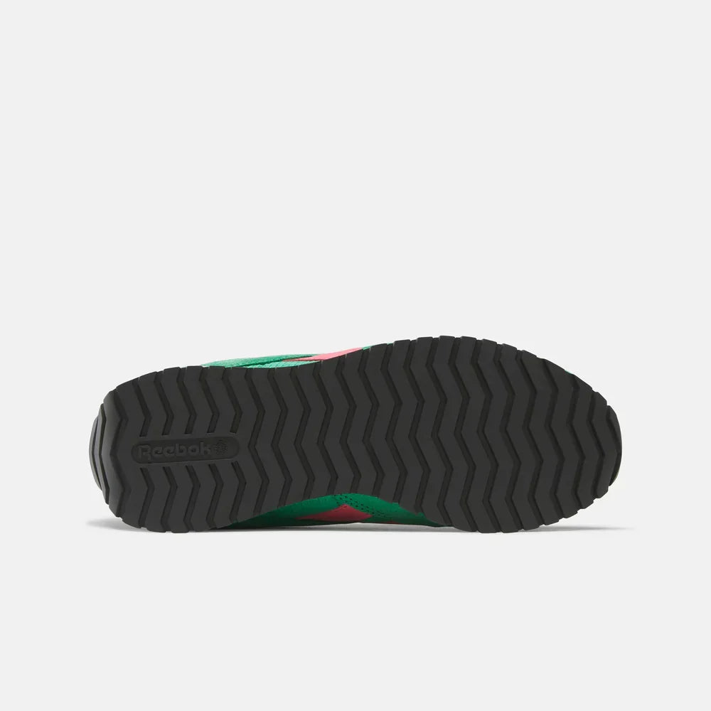 Women's Classic AZ Shoes (3)