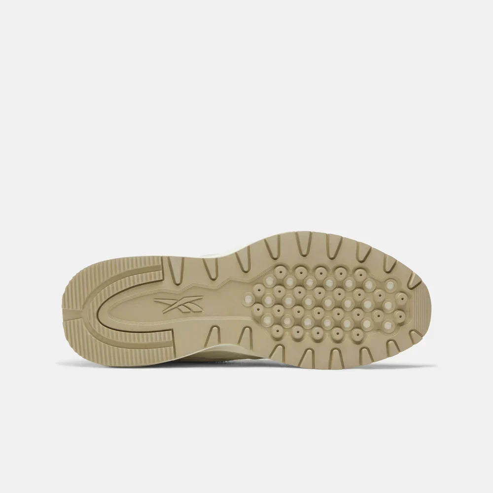 Classic Leather 2400 Shoes (2)