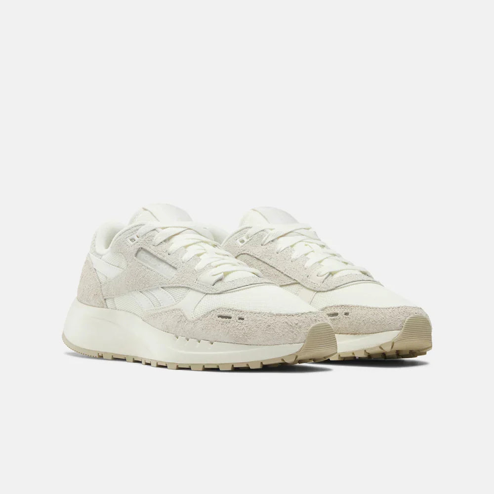 Classic Leather 2400 Shoes (1)