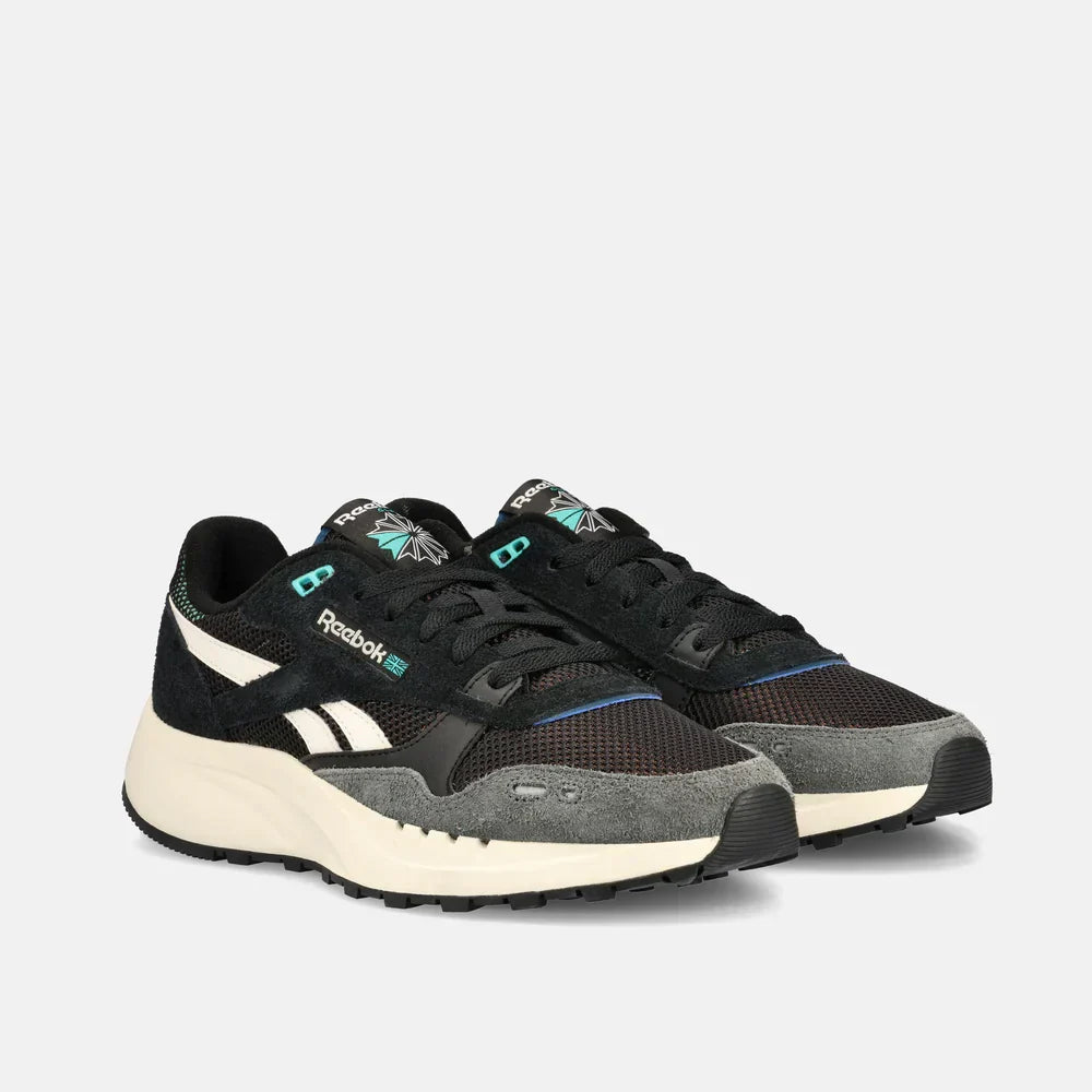 Classic Leather 2400 Shoes (1)