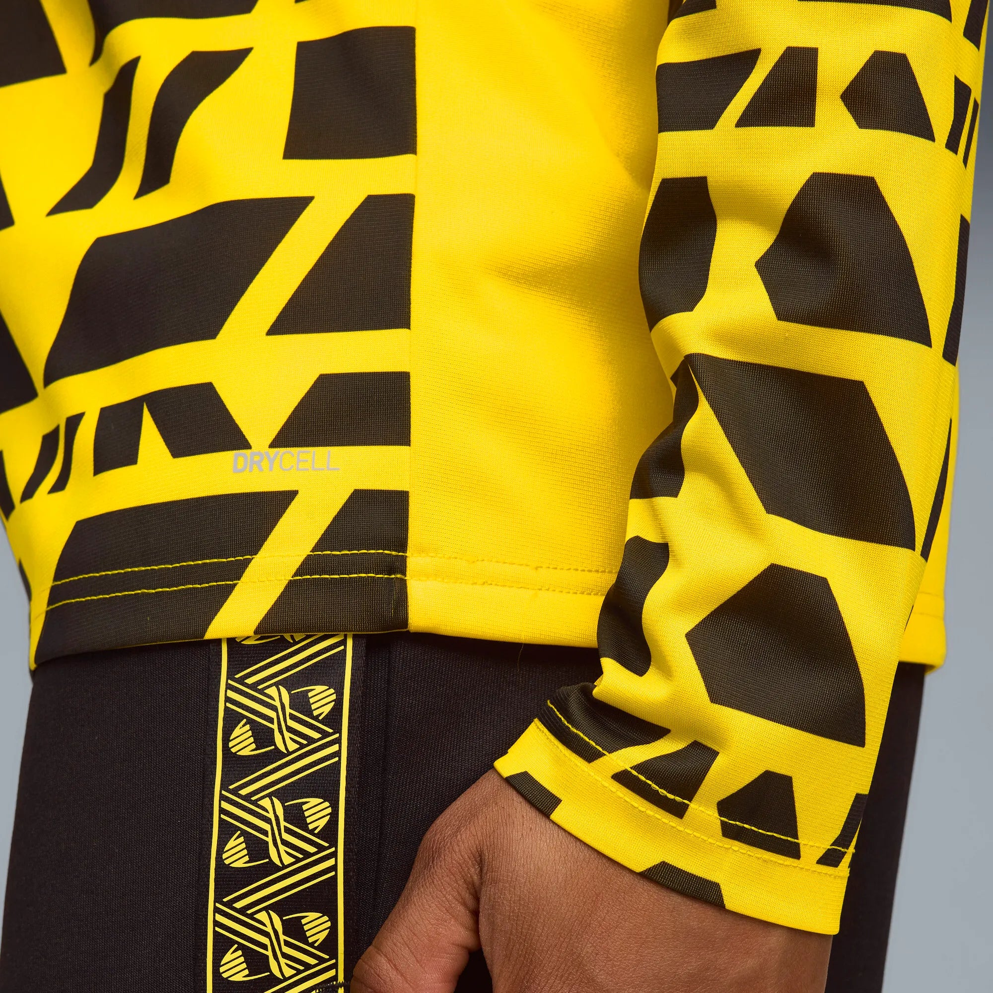 Puma BVB Warm Up 1/4 Zip Top